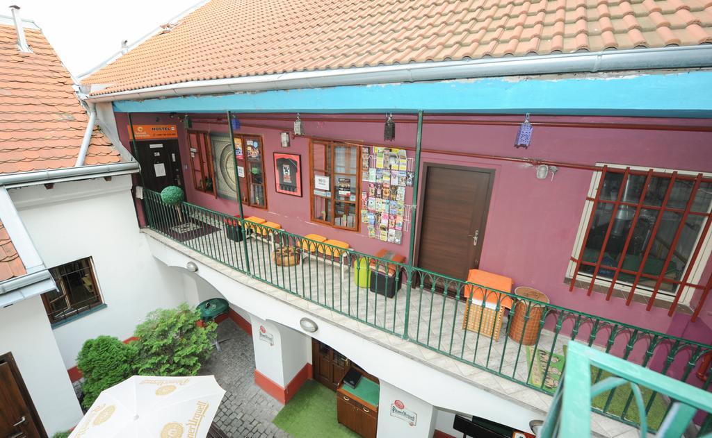 Backpacker Hostel *